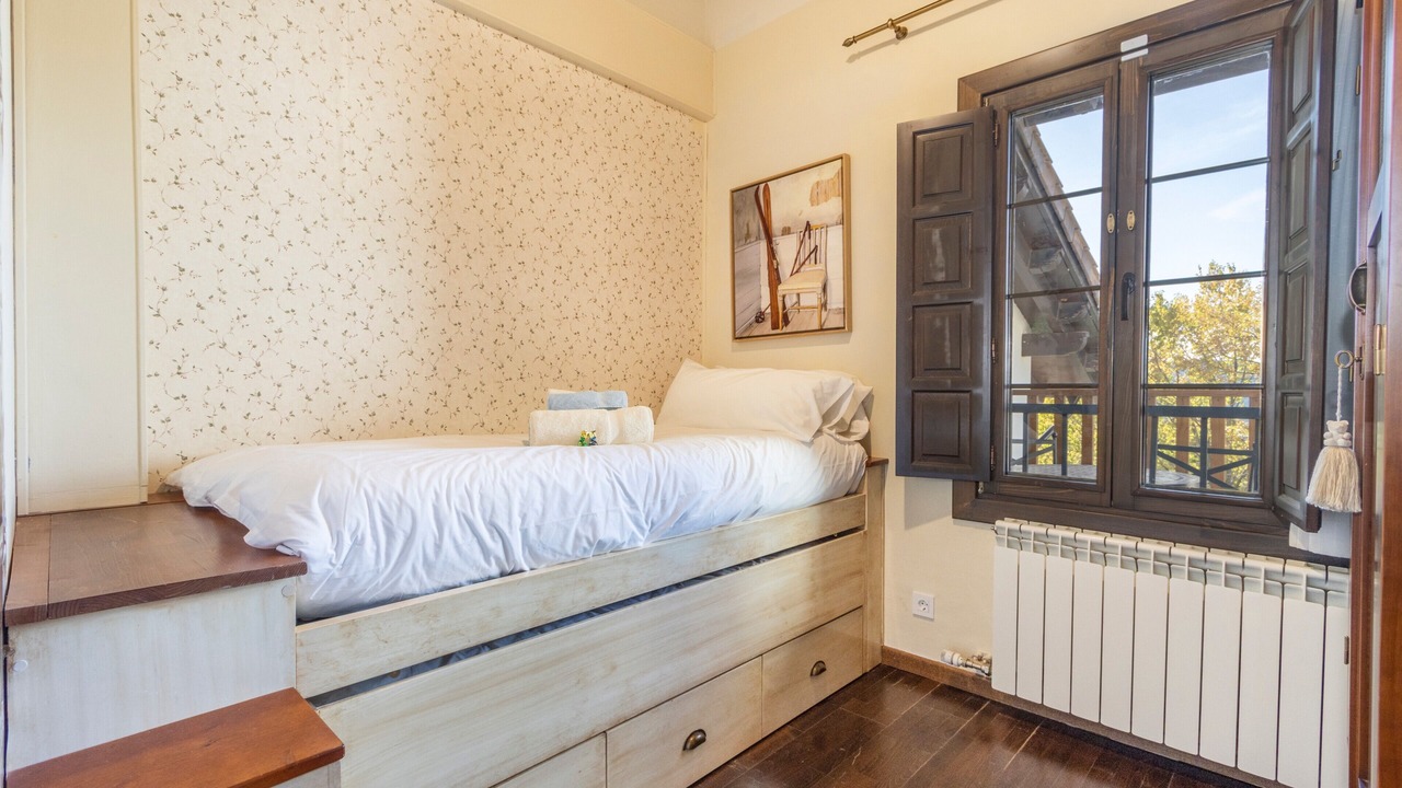Photo of Bedroom in Badaguas