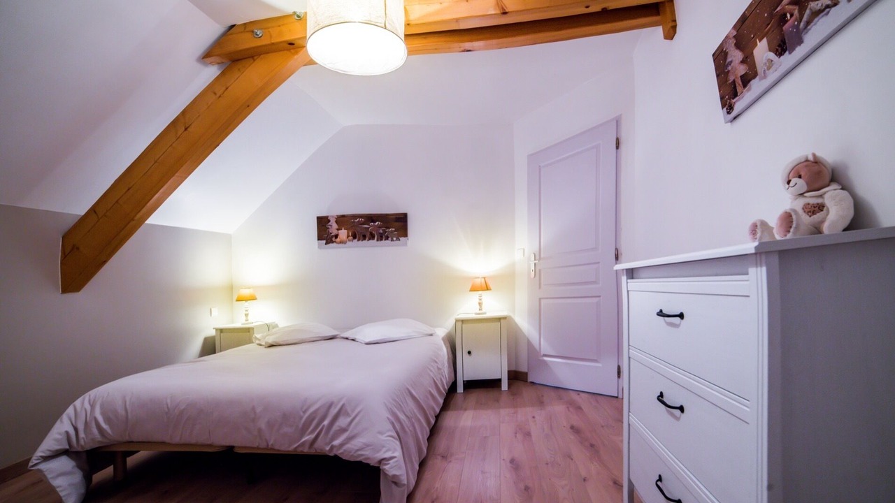 Photo of Bedroom in Pugny-Chatenod