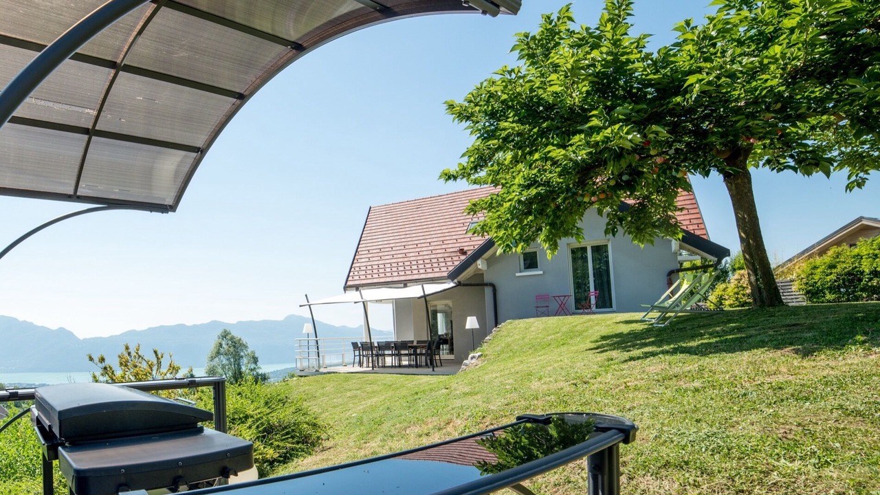 Photo of Patio Balcony in Pugny-Chatenod