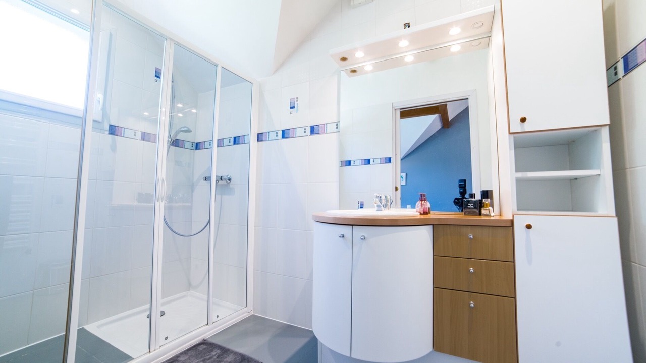 Photo of Bathroom in Pugny-Chatenod