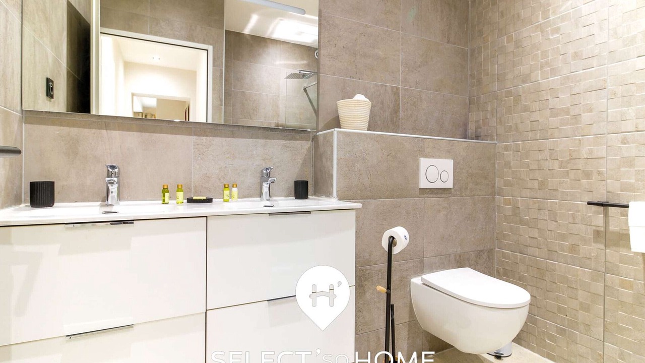 Photo of Bathroom in Le Lavandou
