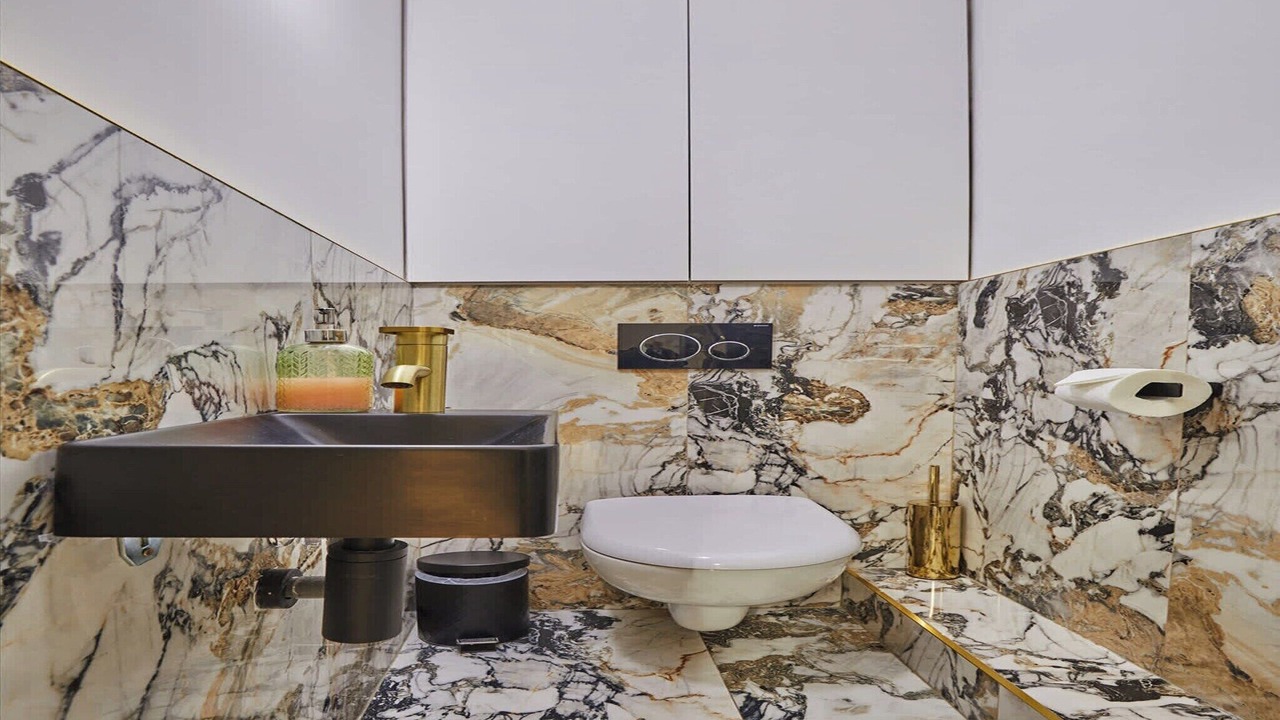Photo of Bathroom in 8th Arrondissement