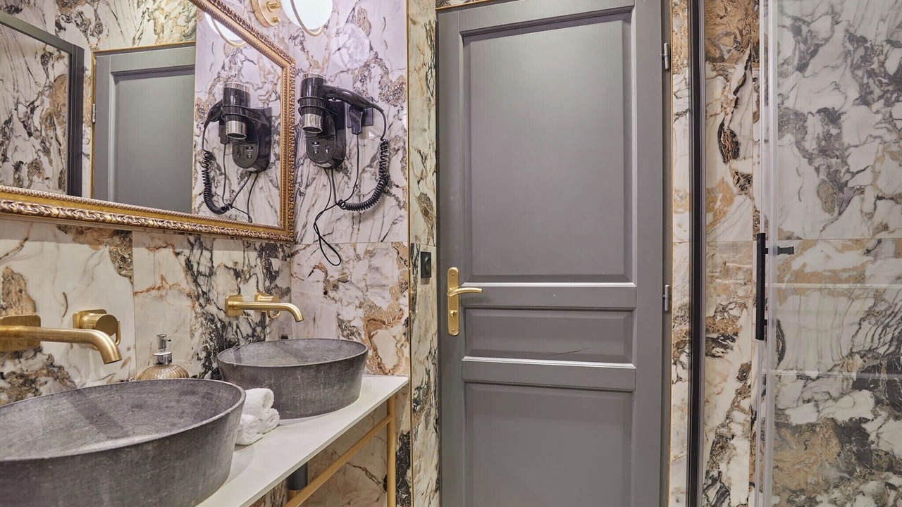 Photo of Bathroom in 8th Arrondissement