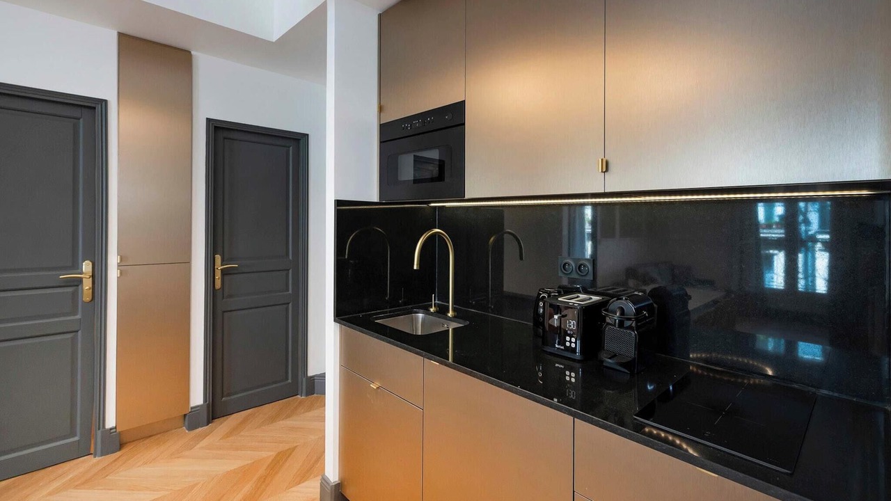 Photo of Kitchen in 8th Arrondissement