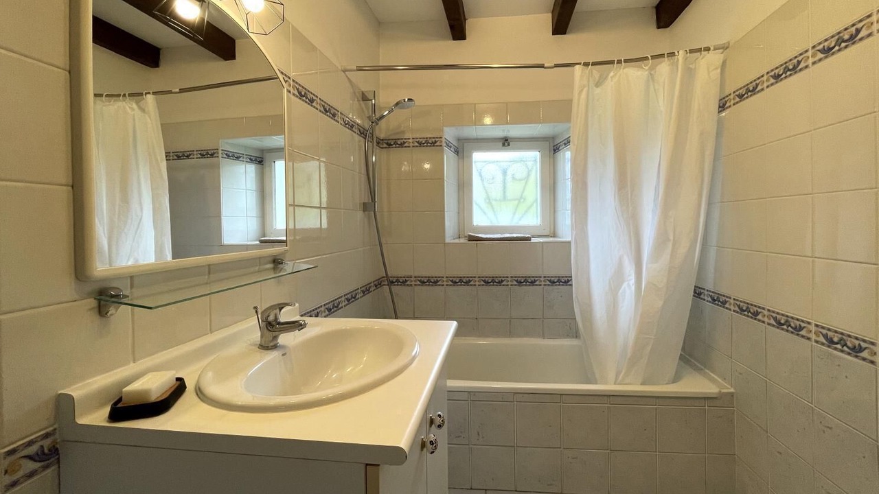 Photo of Bathroom in Uhart-Mixe