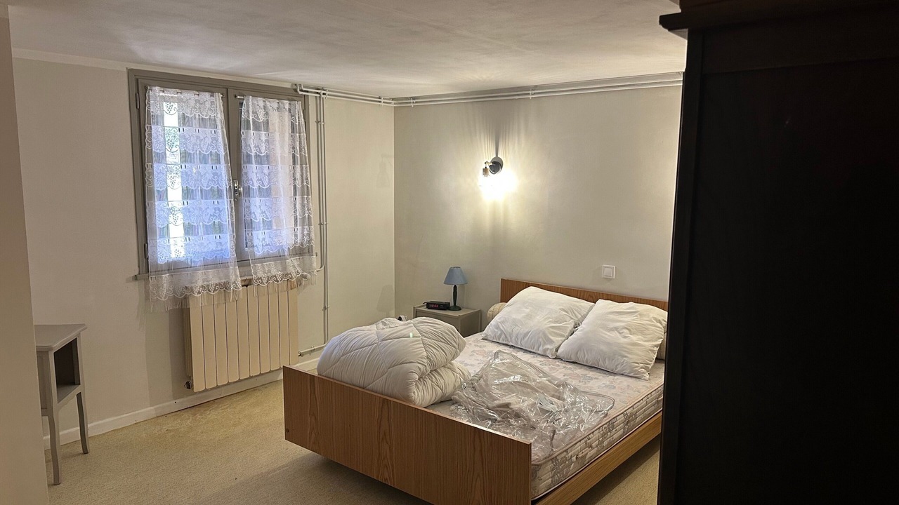 Photo of Bedroom in Salles-Curan