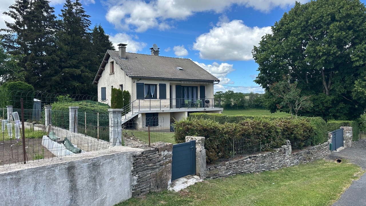 Photo of Outdoor in Salles-Curan