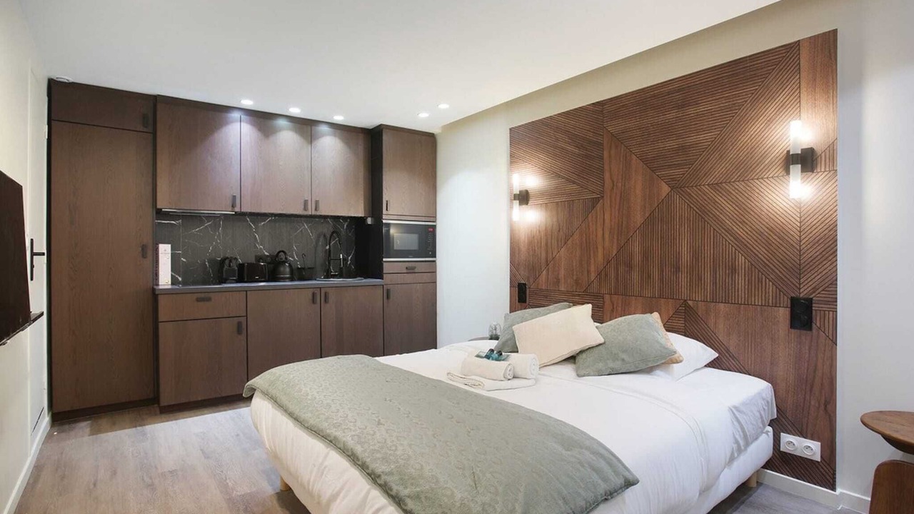 Photo of Bedroom in Pigalle