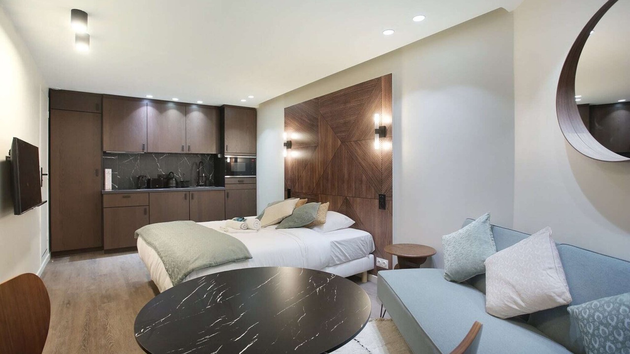 Photo of Bedroom in Pigalle