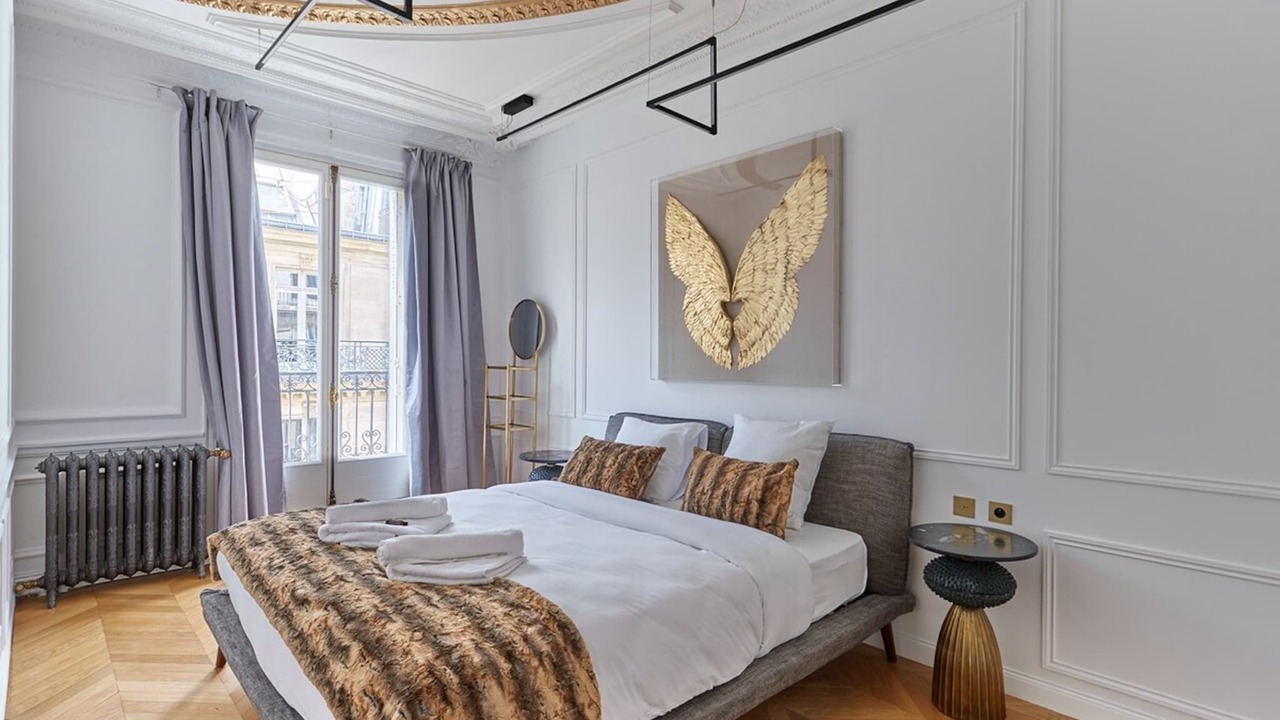 Photo of Bedroom in Champs-Elysees