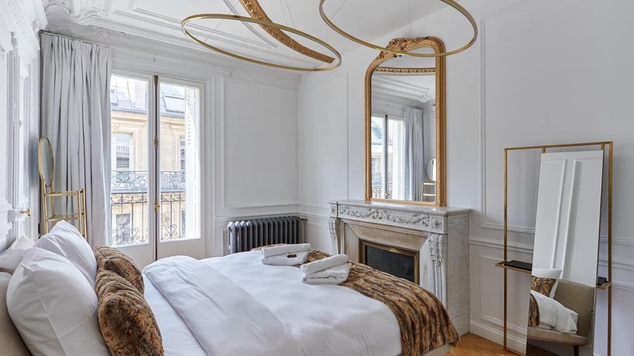 Photo of Bedroom in Champs-Elysees