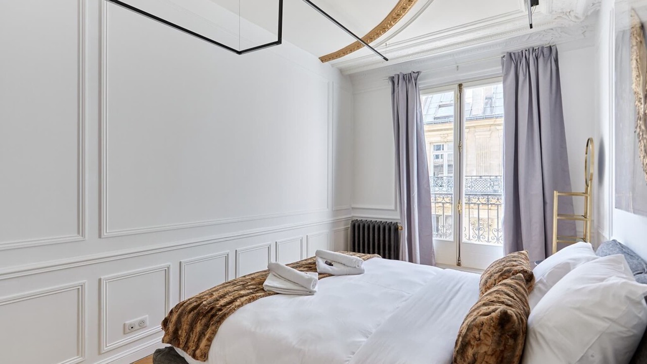 Photo of Bedroom in Champs-Elysees