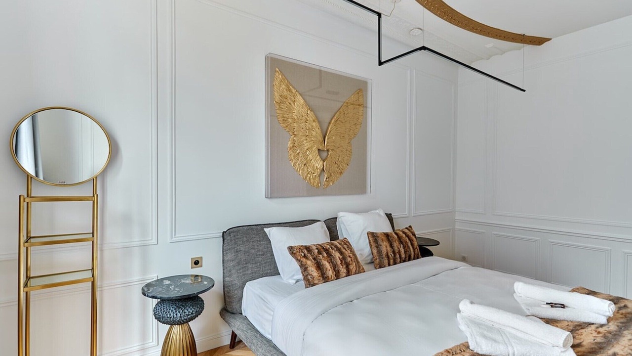 Photo of Bedroom in Champs-Elysees