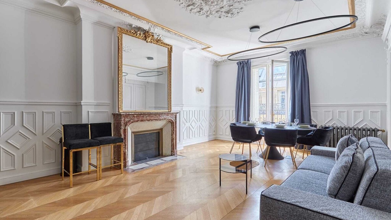 Photo of Livingroom in Champs-Elysees