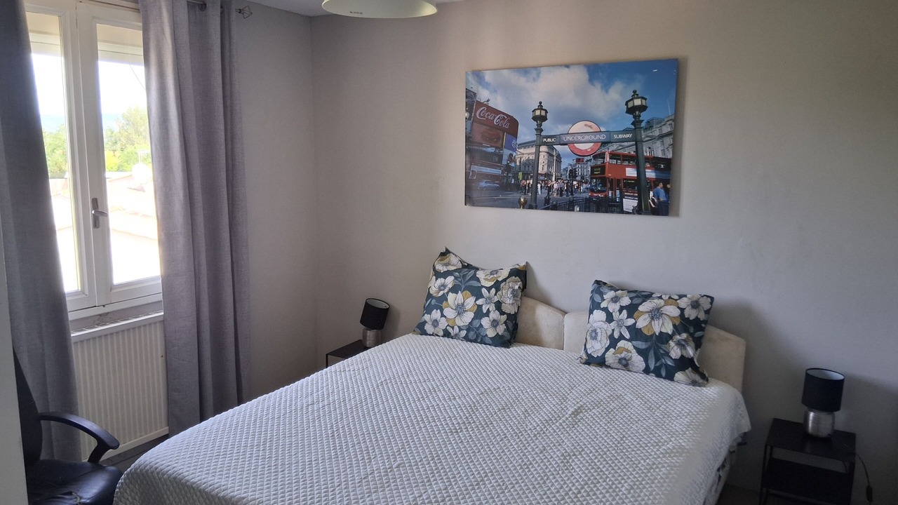 Photo of Bedroom in Villesequelande