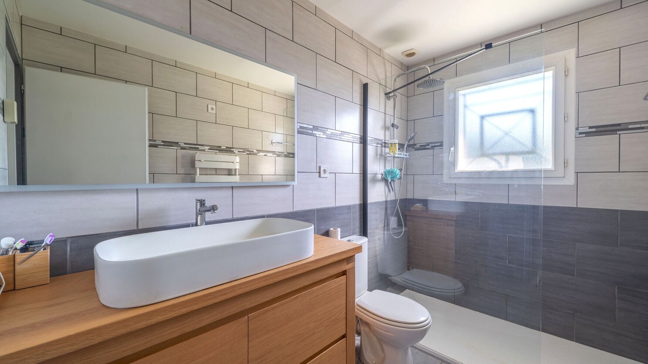 Photo of Bathroom in Parentis-en-Born