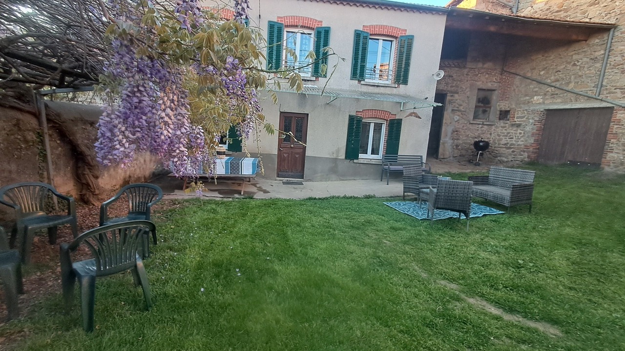 Photo of Patio Balcony in Auzon