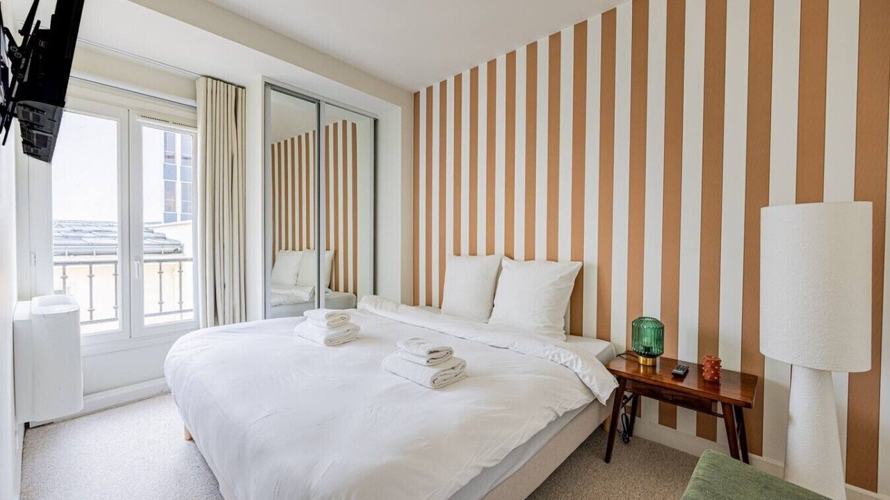 Photo of Bedroom in Champs-Elysees