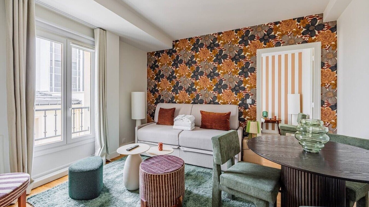 Photo of Livingroom in Champs-Elysees