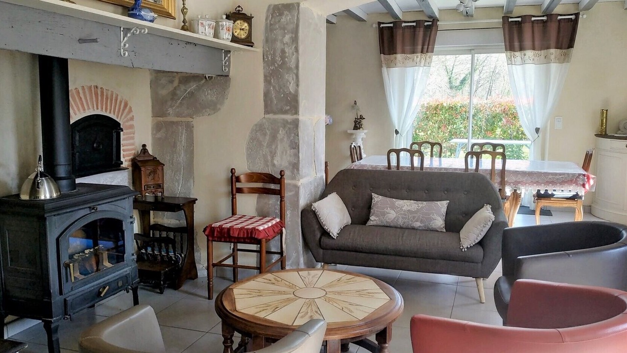 Photo of Livingroom in Oloron-Sainte-Marie