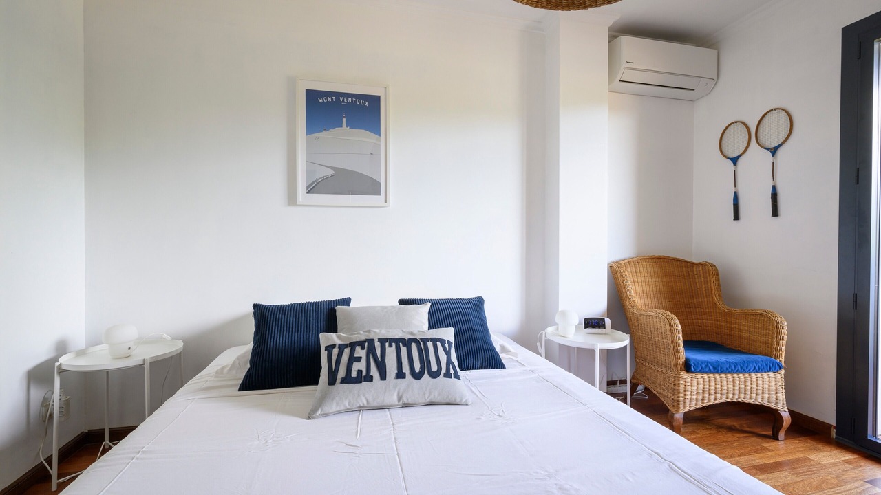 Photo of Bedroom in Entraigues-sur-la-Sorgue