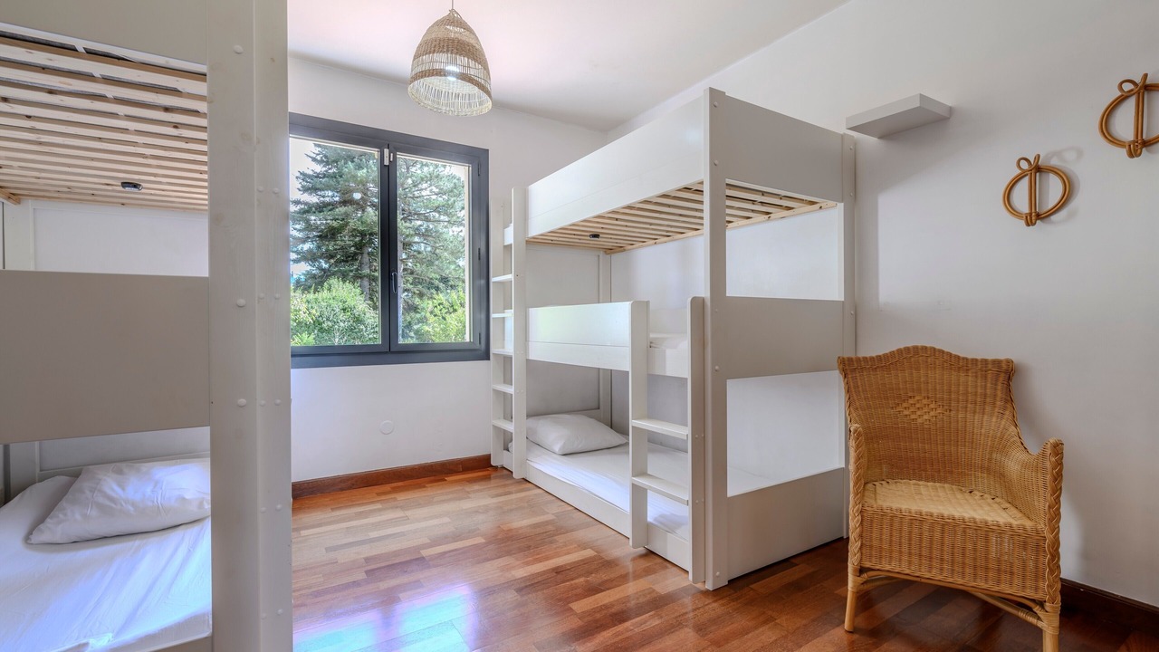 Photo of Bedroom in Entraigues-sur-la-Sorgue