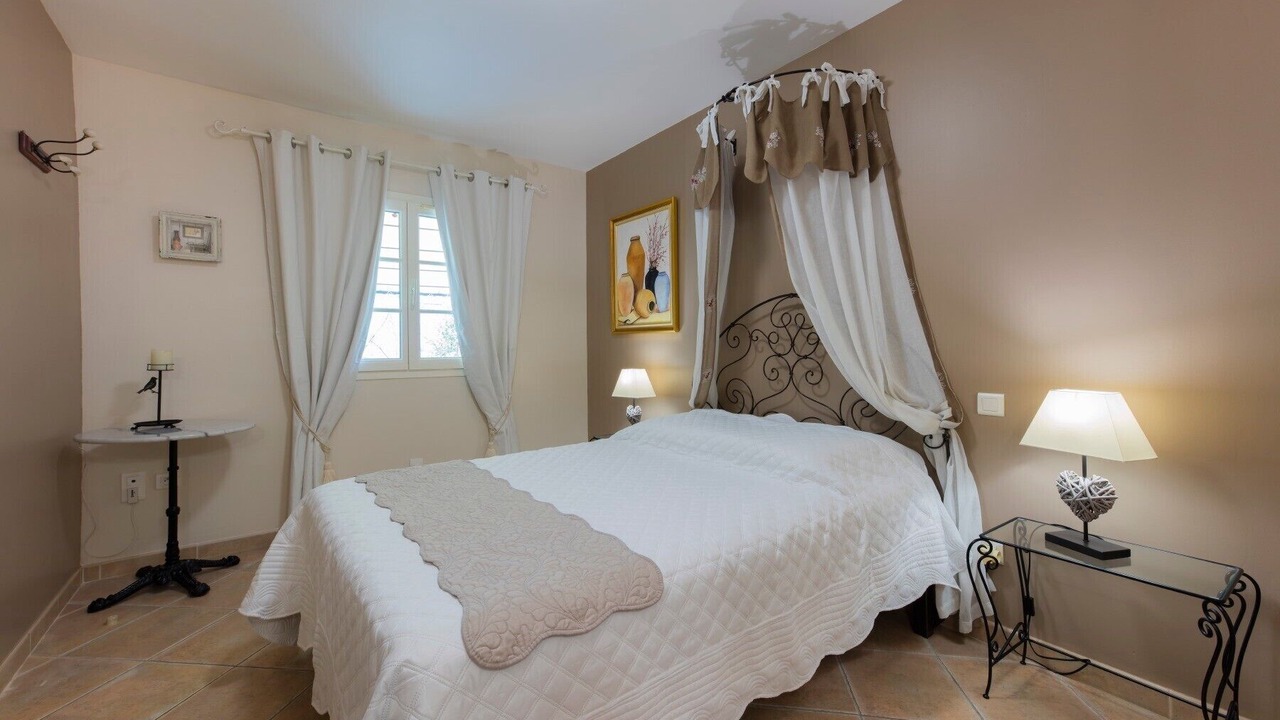 Photo of Bedroom in Colonzelle