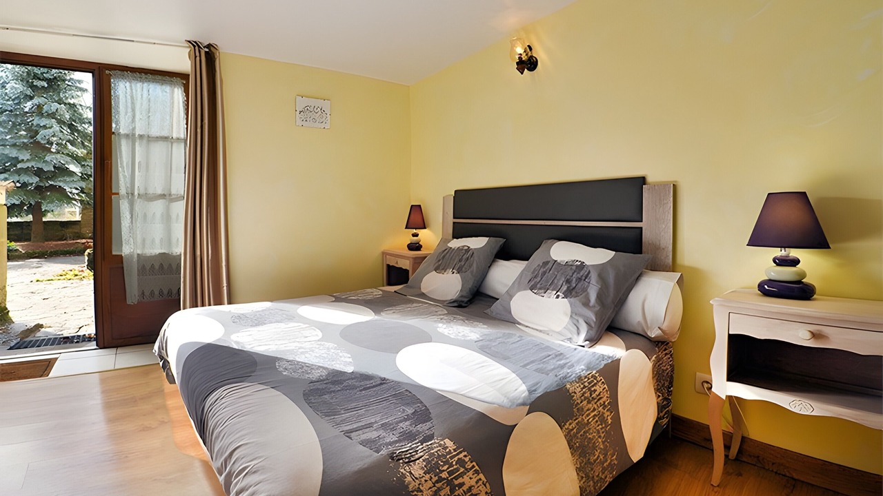 Photo of Bedroom in Castelnau-Pegayrols