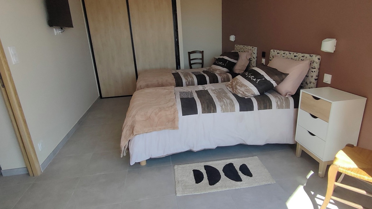 Photo of Bedroom in Castelnau-de-Mandailles