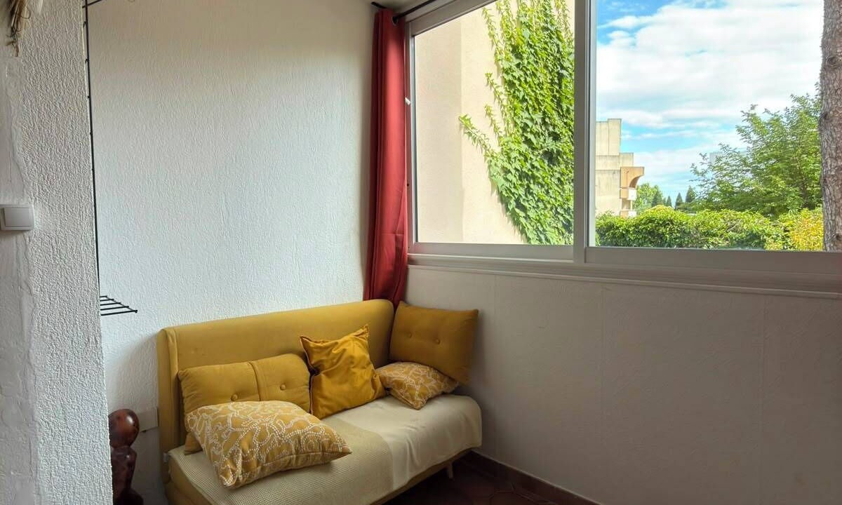 Photo of Livingroom in Beaux Arts-Boutonnet