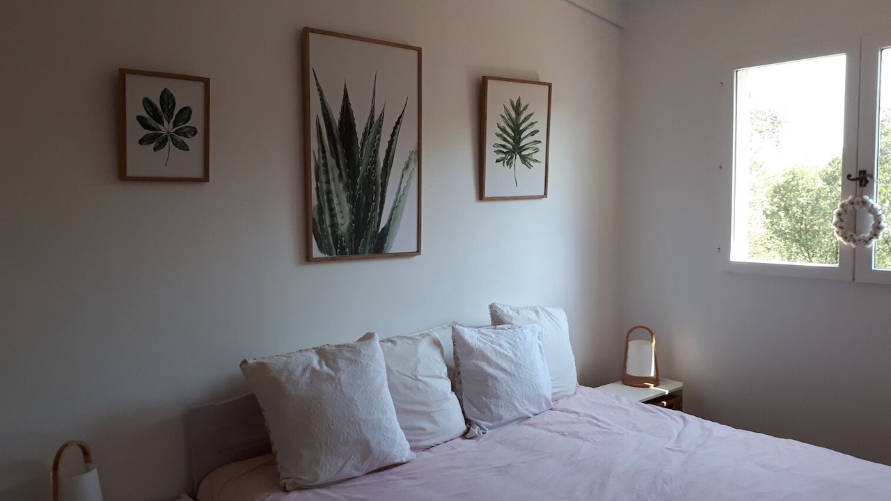 Photo of Bedroom in Junas