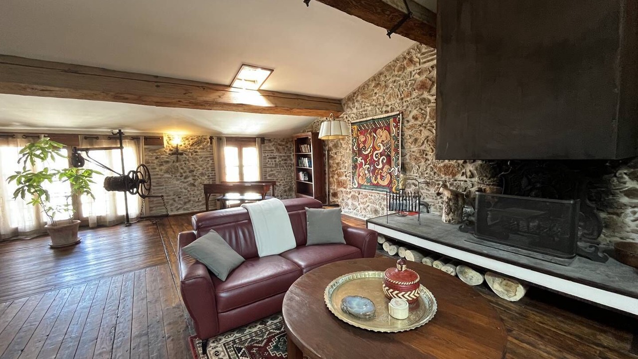 Photo of Livingroom in Saint-Hippolyte