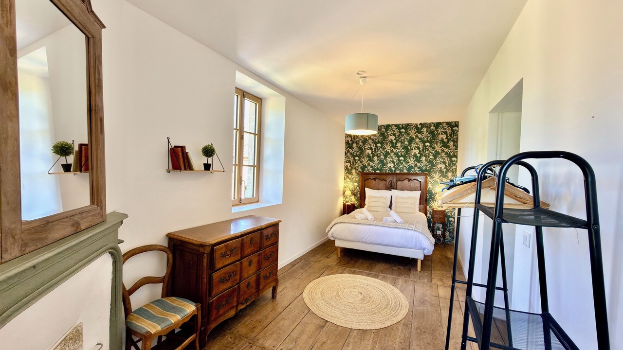Photo of Bedroom in Boisseuil
