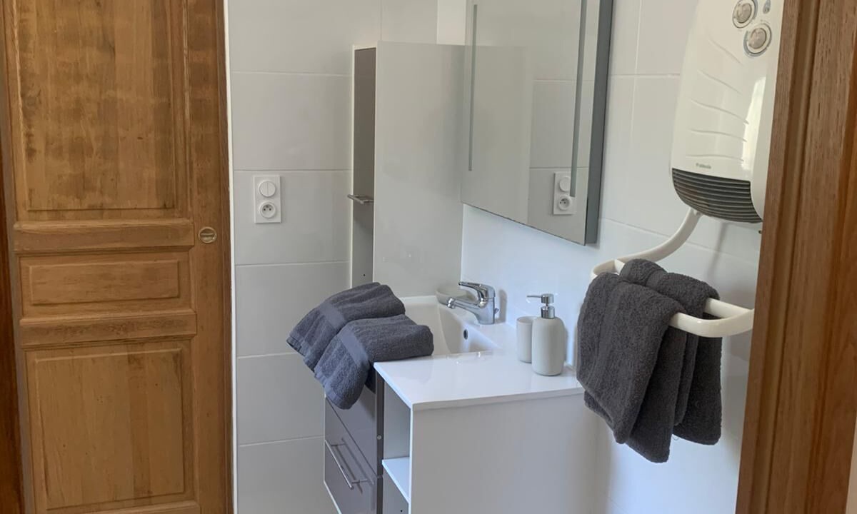 Photo of Bathroom in Villelongue-dels-Monts