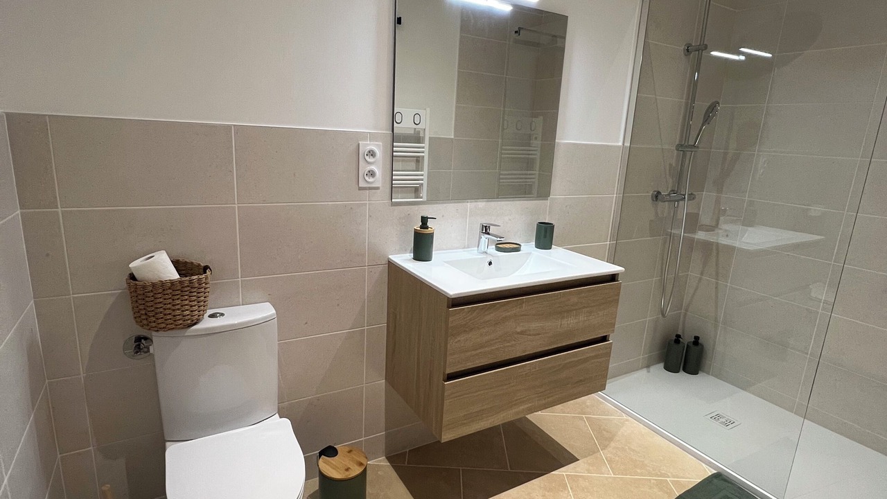 Photo of Bathroom in Villelongue-dels-Monts