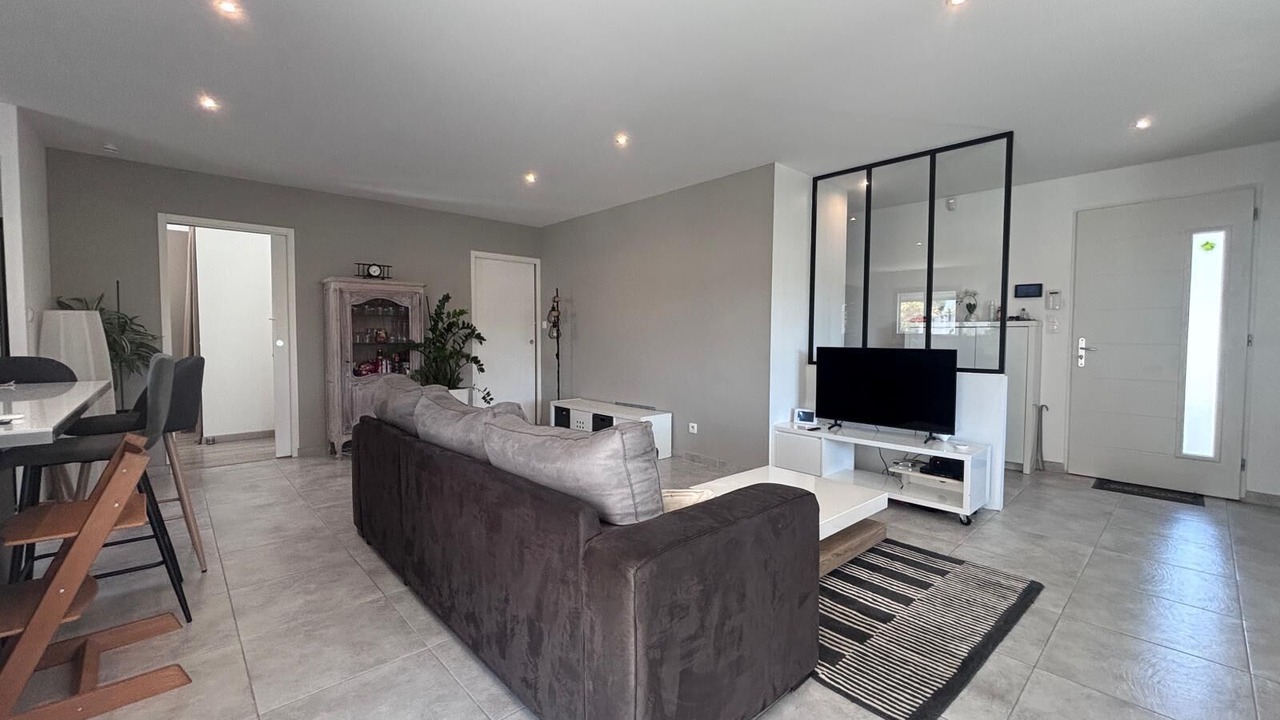 Photo of Livingroom in Teyran