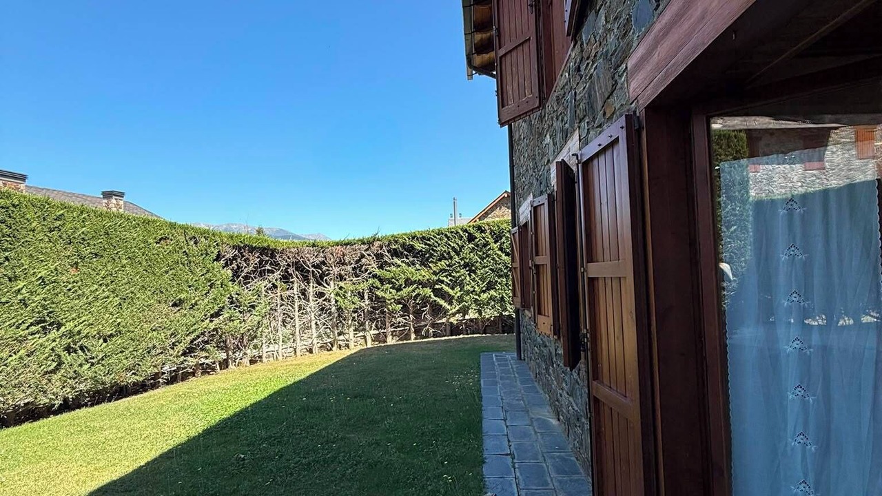 Photo of Outdoor in Urtx