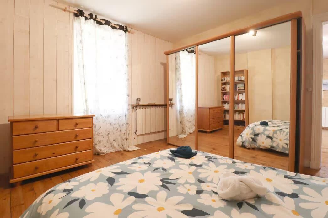 Photo of Bedroom in Lugos