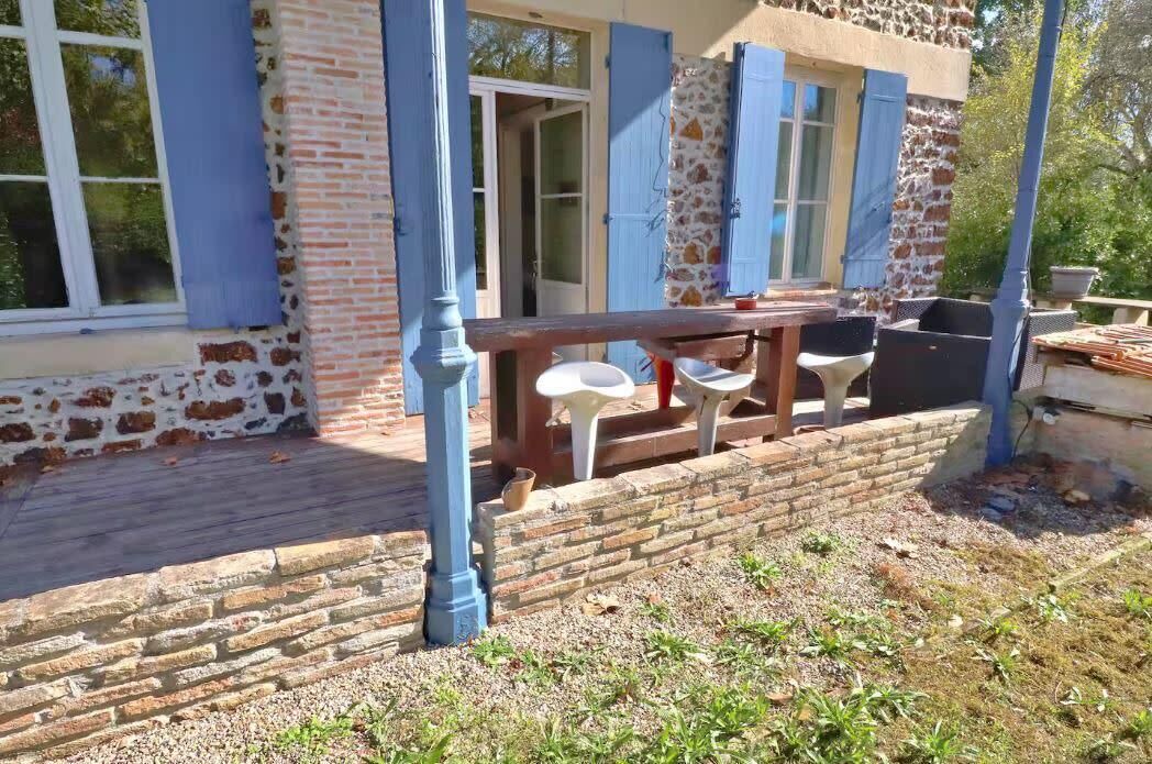 Photo of Outdoor in Lugos