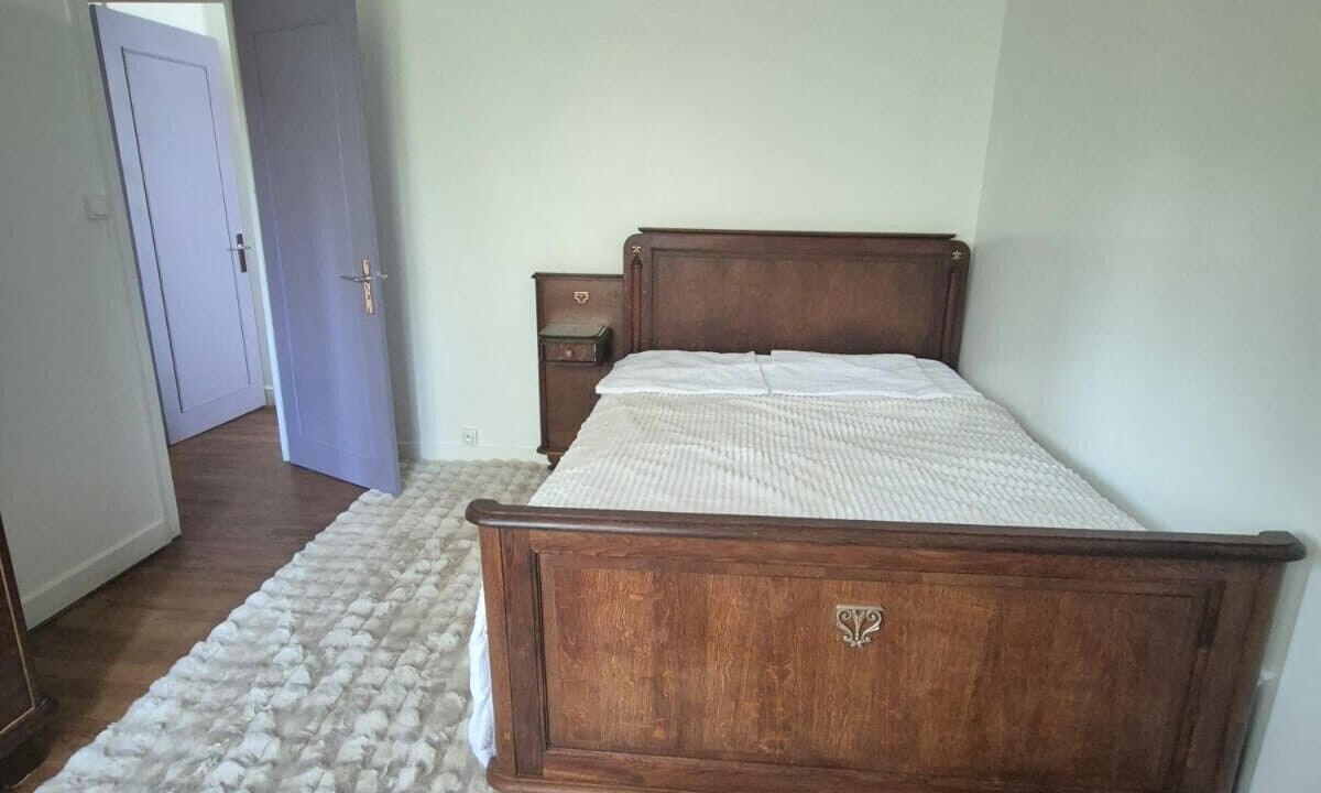 Photo of Bedroom in Caupenne