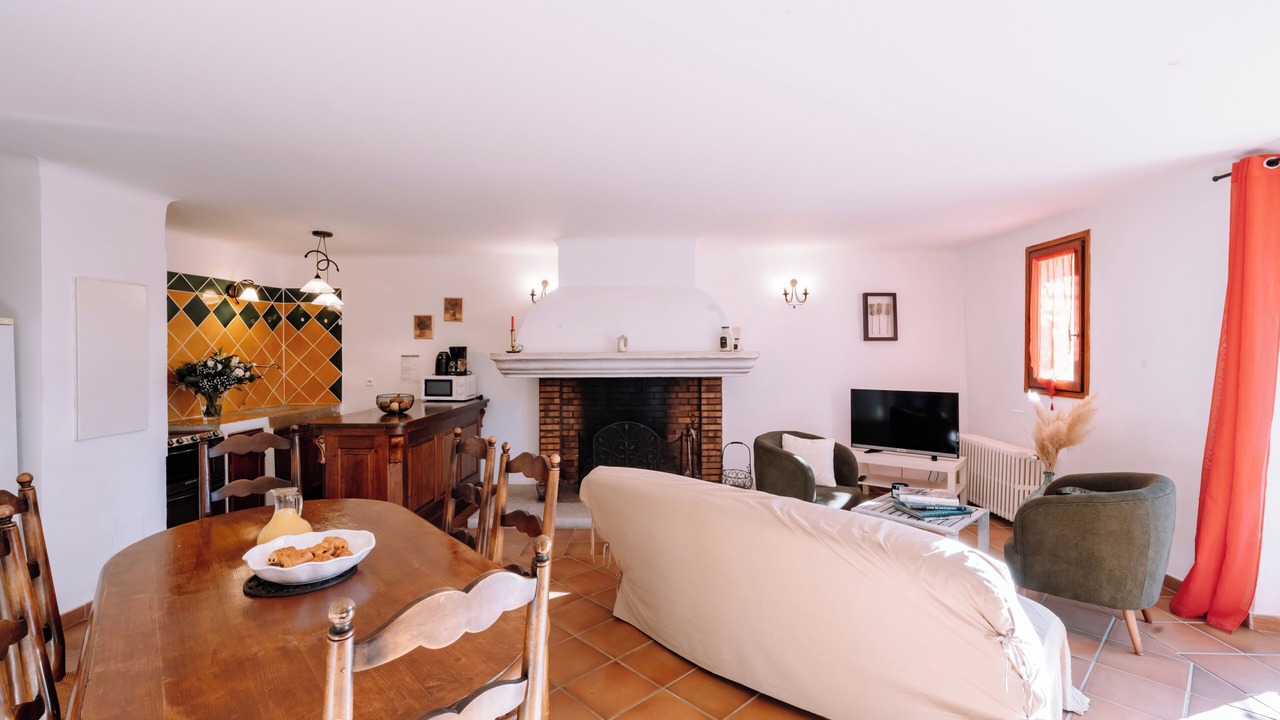 Photo of Livingroom in Ollieres