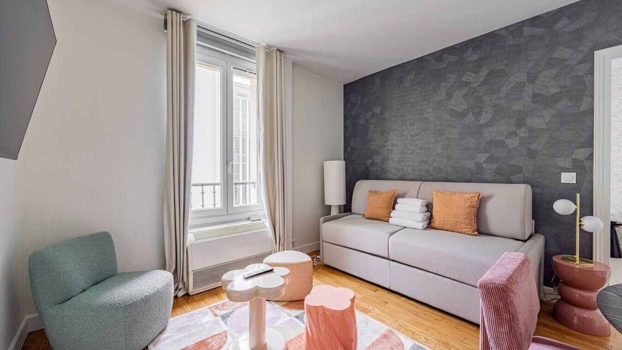 Photo of Livingroom in Champs-Elysees