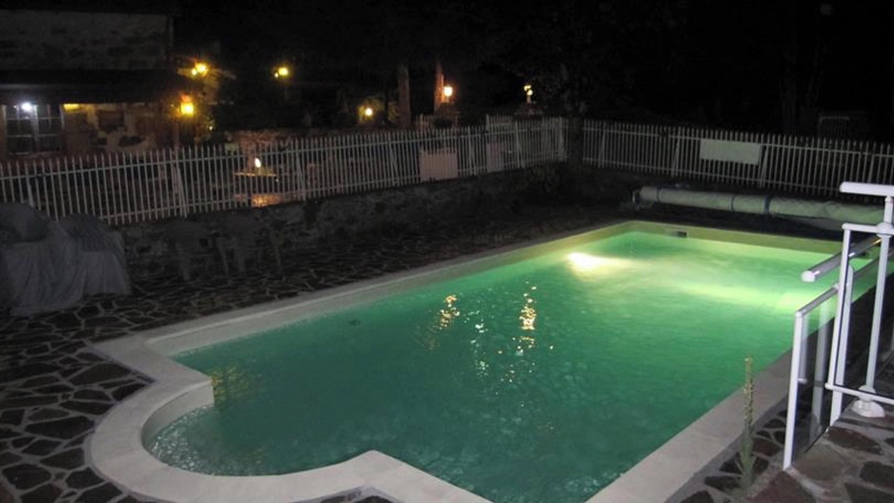 Photo of Outdoor in Banes