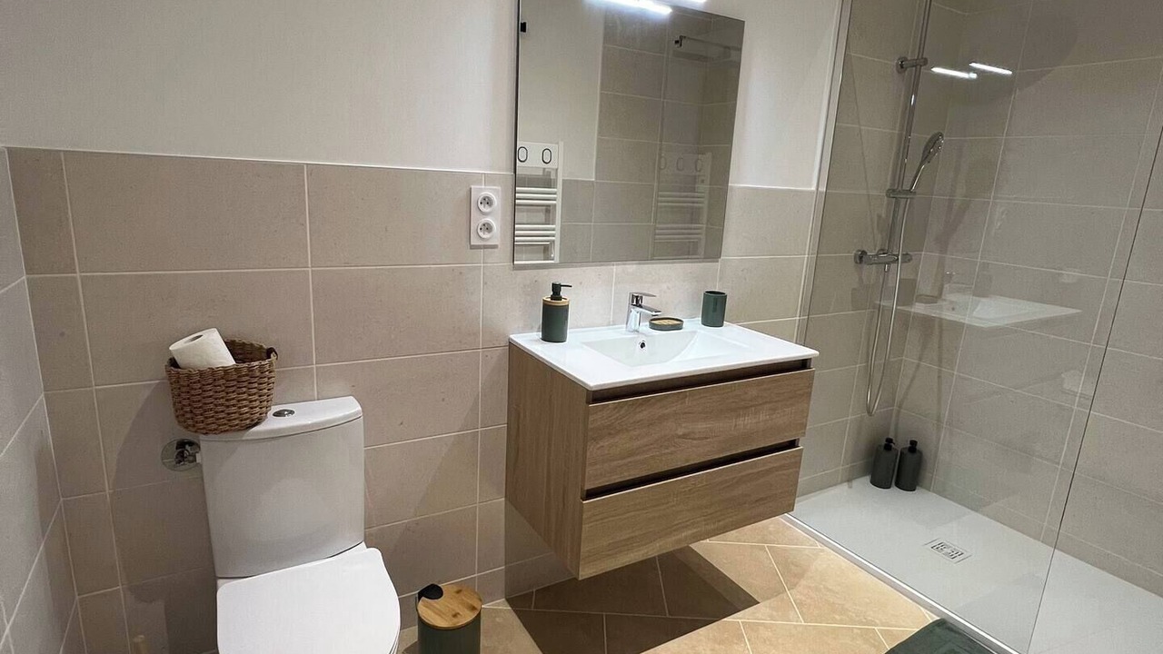 Photo of Bathroom in Villelongue-dels-Monts