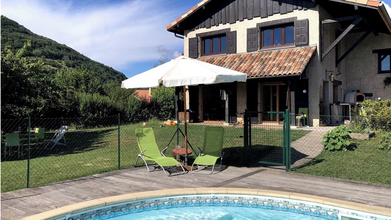 Photo of Outdoor in Herbeys