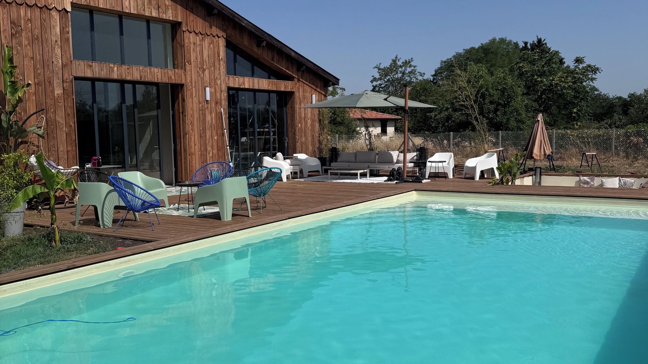Photo of Outdoor in Ambares-et-Lagrave