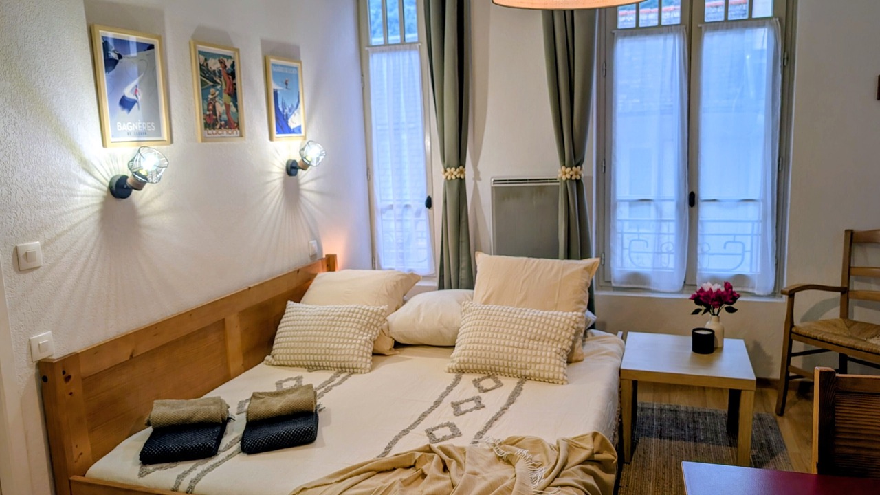 Photo of Bedroom in Bagneres-de-Luchon