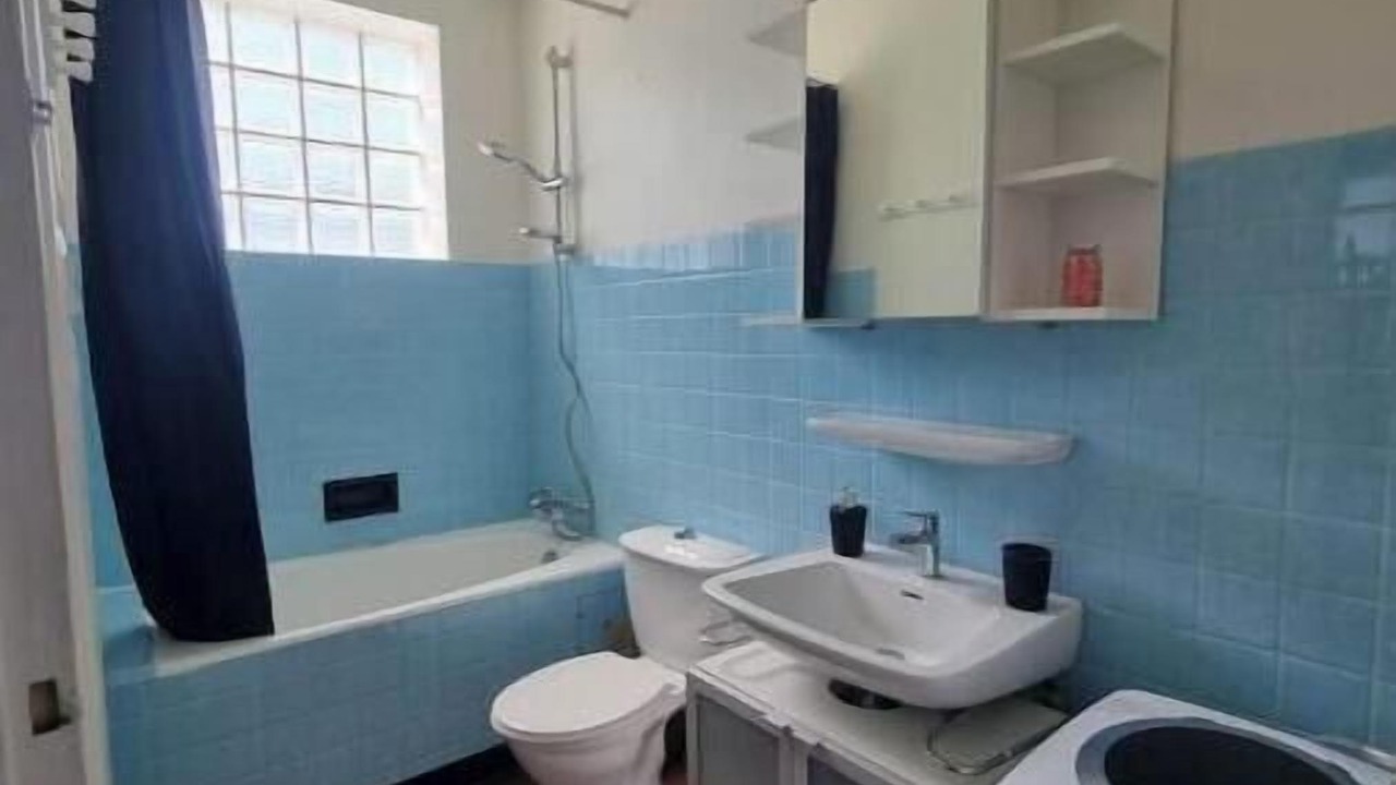 Photo of Bathroom in Saint-Aventin