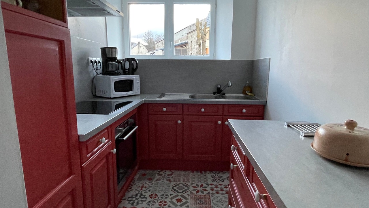 Photo of Kitchen in Saint-Sauveur-de-Ginestoux
