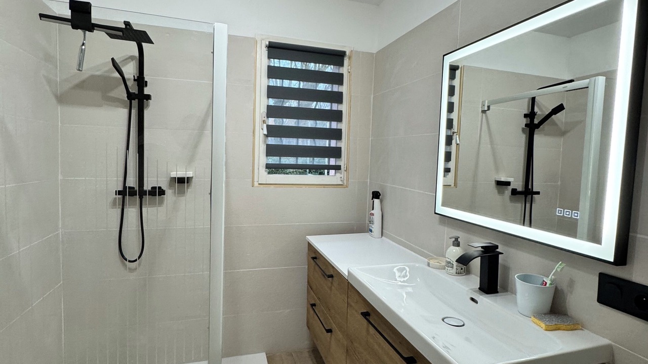 Photo of Bathroom in Saint-Eusebe-en-Champsaur